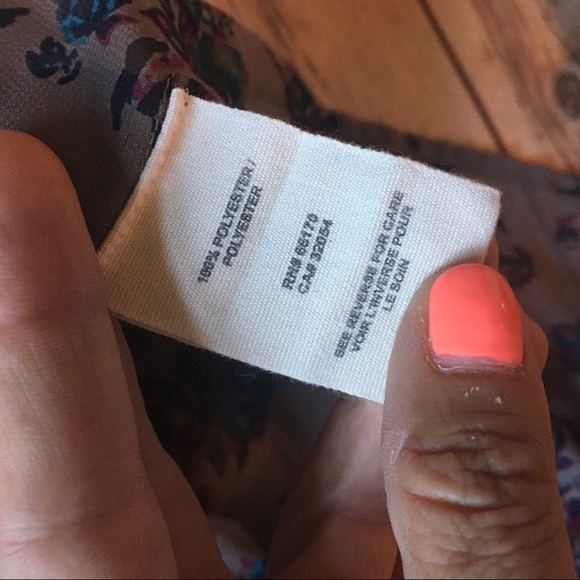 Free People • Grey Floral Button Up Tunic - Picture 4 of 8